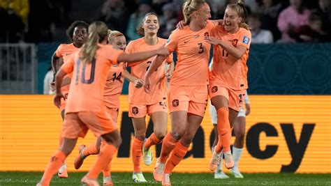 Netherlands scores early then shuts down Portugal 1-0 at Women’s World Cup